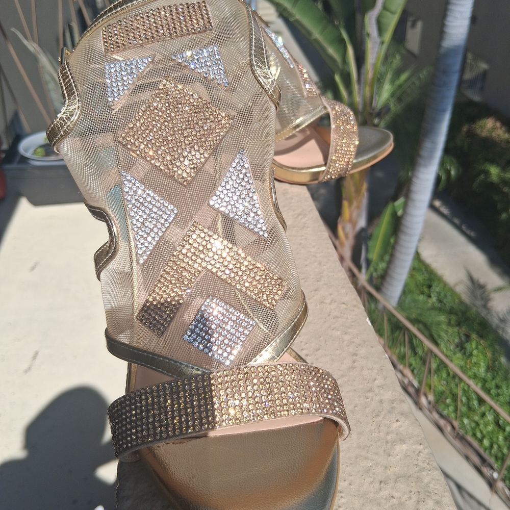 Thalia Sodi Gold Embellished Heels - Picture 15 of 16